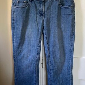 Wide leg cropped denim jeans